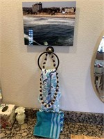 HAWAII WALL HANGING SHELL NECKLACE 2 HAND TOWELS