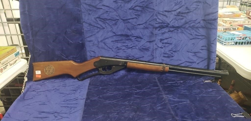 (1) Daisy Red Ryder BB Rifle
