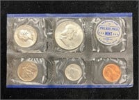 1960 US Philadelphia Mint Uncirculated Coin Set