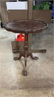 Vintage Round Claw Foot Table 20" Diameter X 25" H