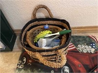 PAIR OF BASKETS, CLEANING SUPPLIES & SMALL RUG
