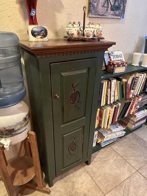 GREEN COUNTRY PINECONE CABINET