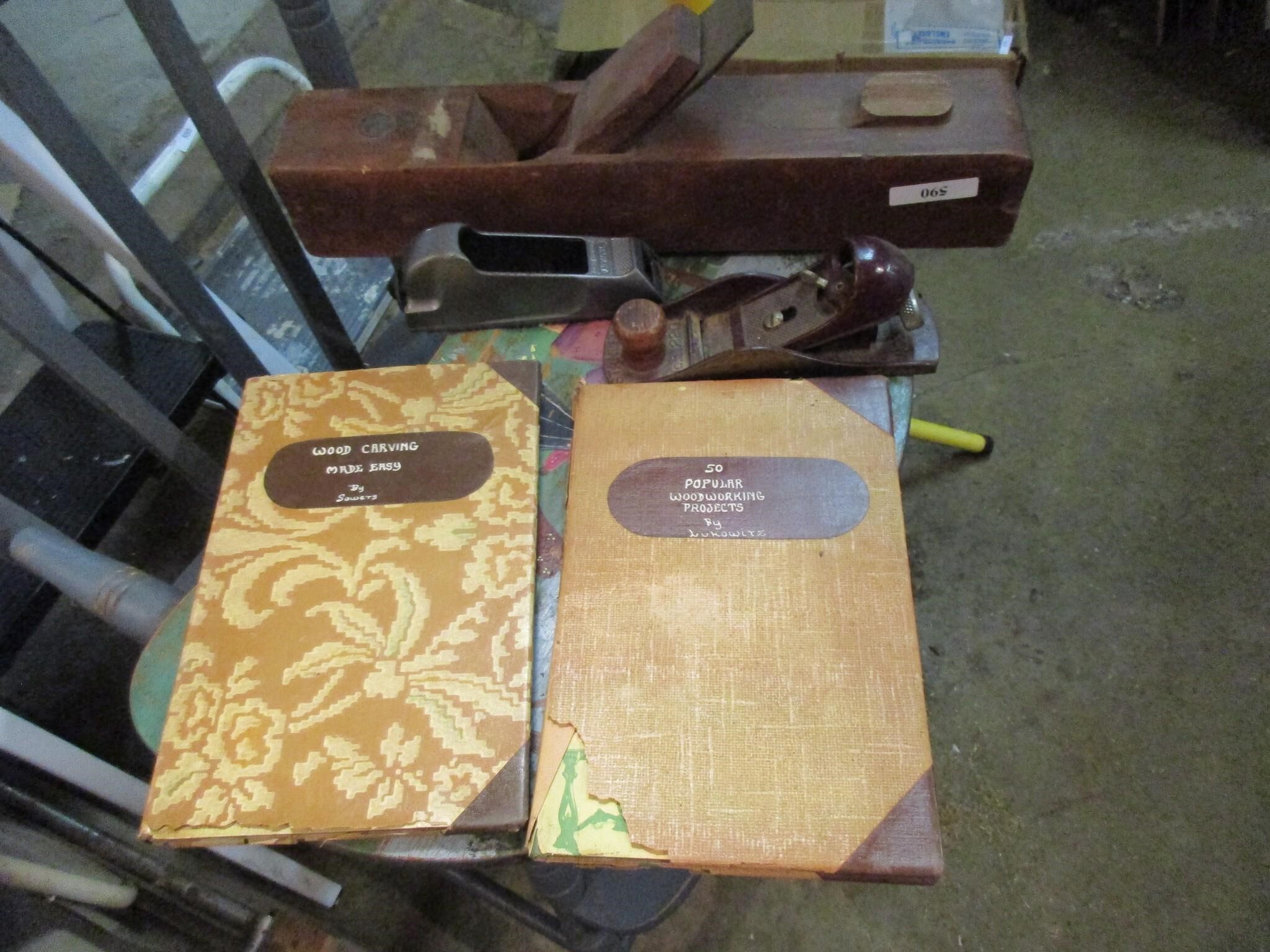 Vintage Wood Hand Planes & 2 wood working books