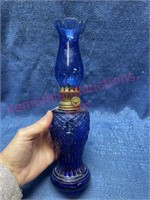 Vtg cobalt blue oil lamp - 11in tall