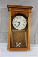 Seiko wall clock with pendulum, battery operated