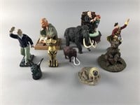 Collection of 10 Figurines, 1 Musical