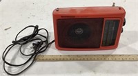 Soundesign portable radio