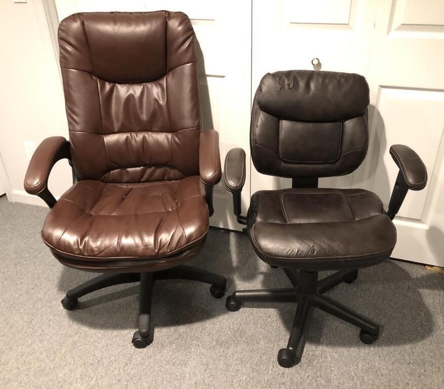 2 Office Chairs on Rollers