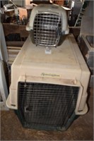 Dog crate, pet carrier