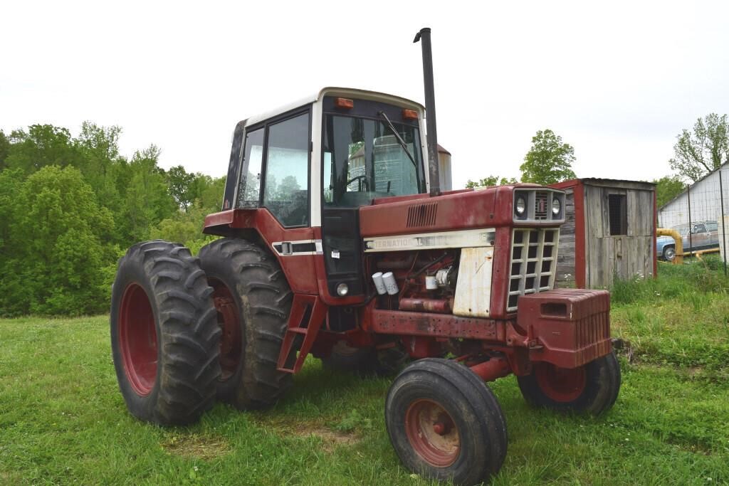 1086 Int. tractor