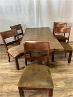 Farmhouse Style Dining Table w/5 Chairs Some Wear