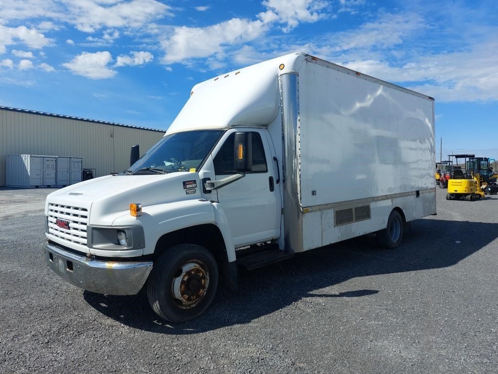 2006 GMC C5500 18' S/A Tool Truck