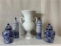5pc Blue White Vases 7 Jars