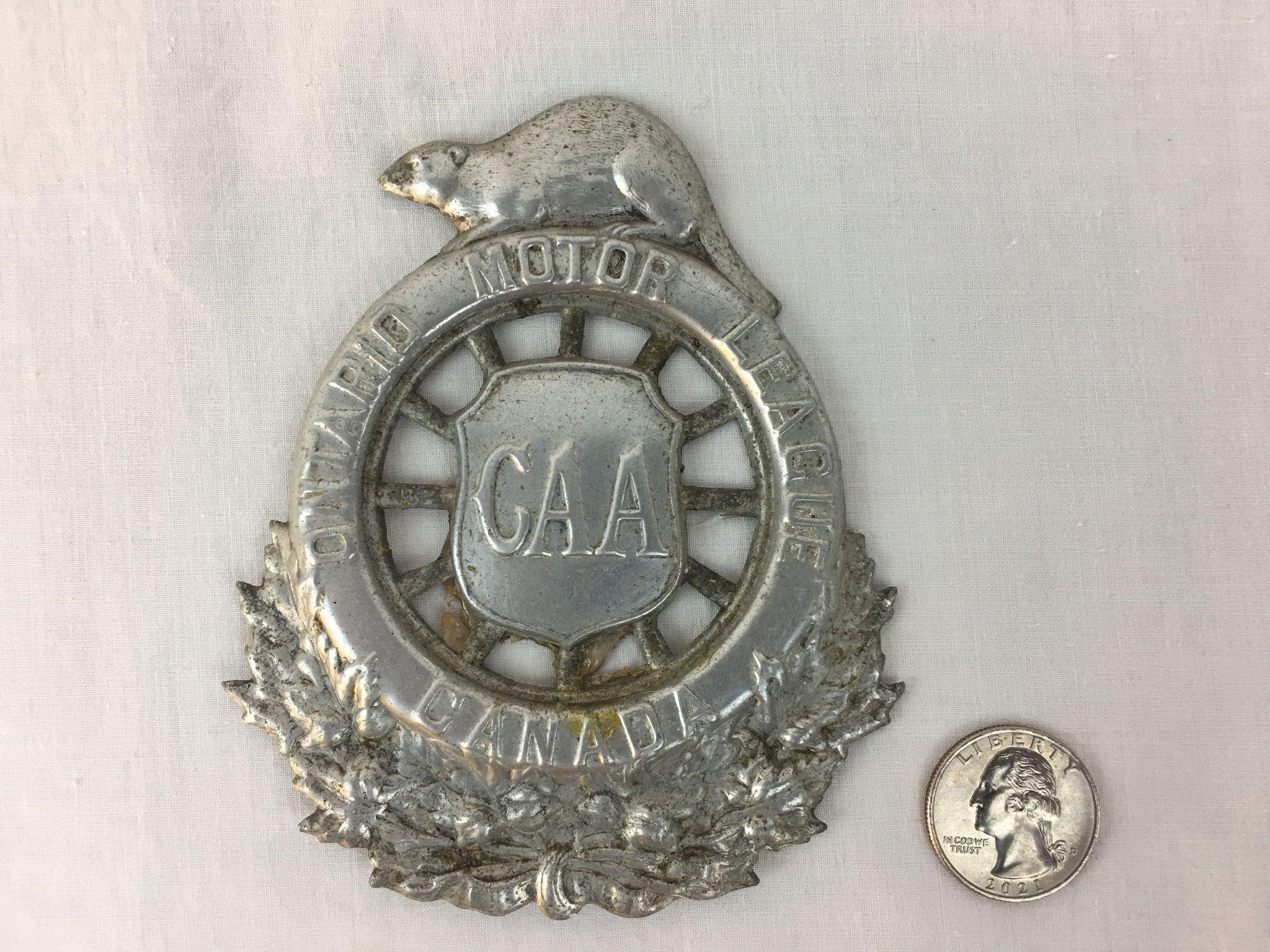 Vintage Canadian Motor Club Grill Badge