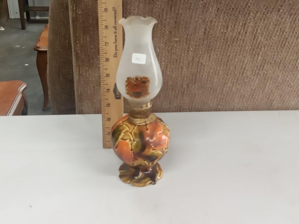 MCM leaf pattern mini oil lamp with shade