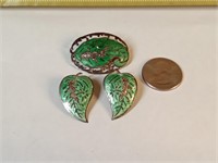 vtg Siam sterling & green enameled brooch