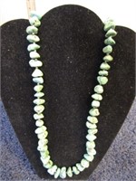 NECKLACE W/ GREEN STONES