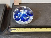 St Clair blue & white paperweight