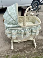 BASSINET - STAINS SHOWN
