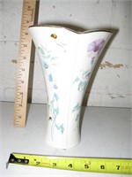 Lenox Morningside Cottage Vase 8 1/2"