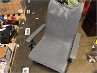 Fancy Yeti Lawn chair