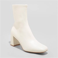 Women's Pippa Stretch Boots Off-White 9.5 $40