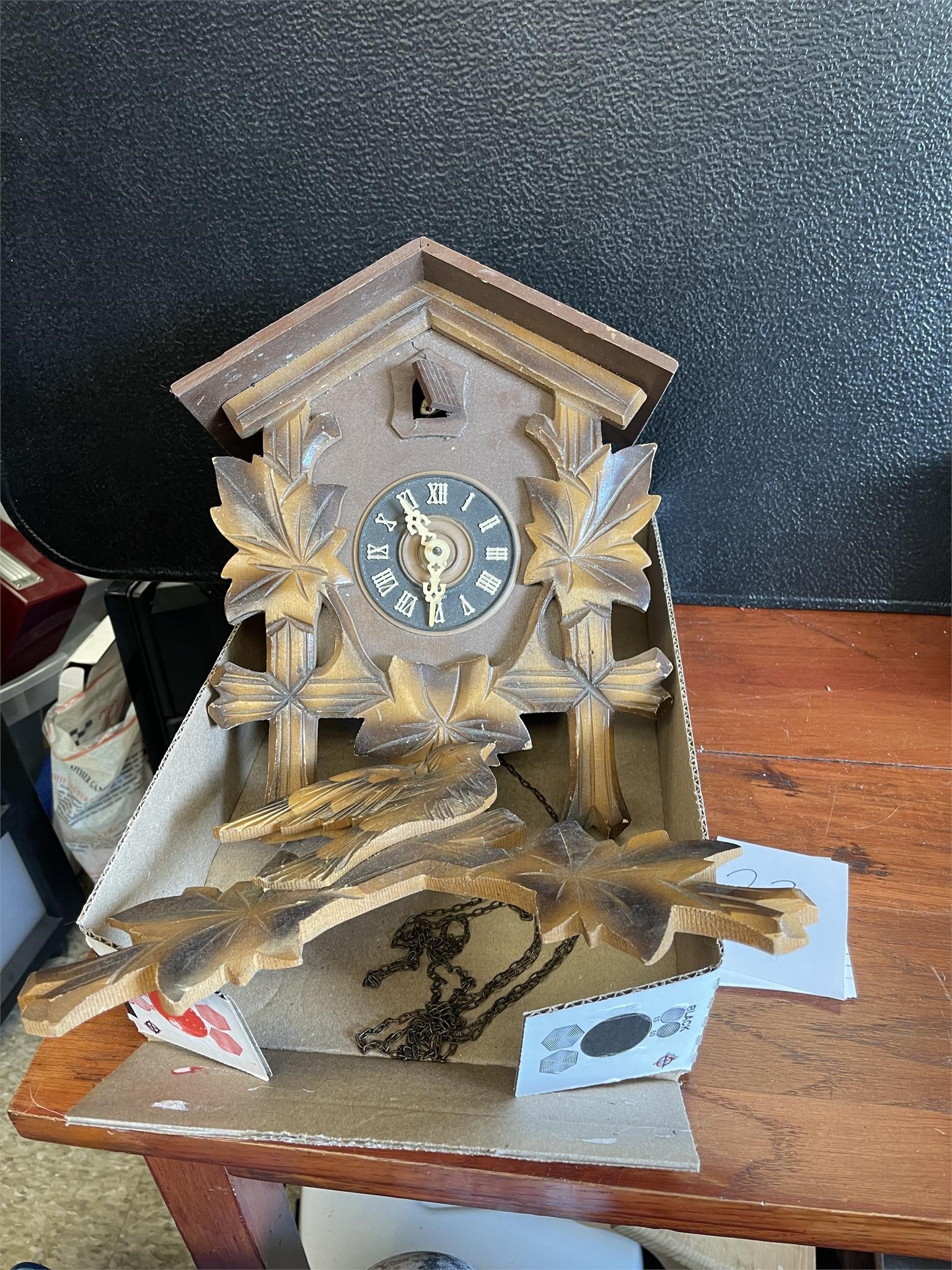 Germany Cuckoo clock needs work & weights
