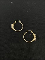 10k gold earrings 4.7g