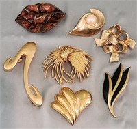 L - MIXED LOT OF COSTUME JEWELRY BROOCHES (J16)