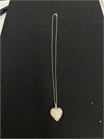 14K locket necklace 3.5g