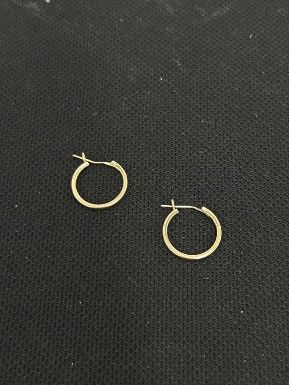 10K hoop earrings 0.4g