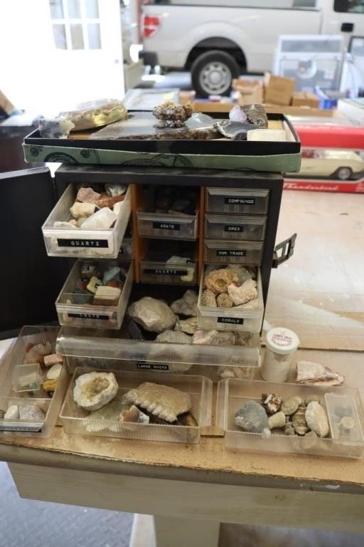Rocks & Minerals Collection