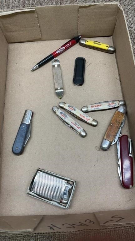 Old pocket knifes