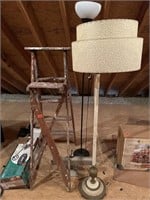 Step ladder & lamps