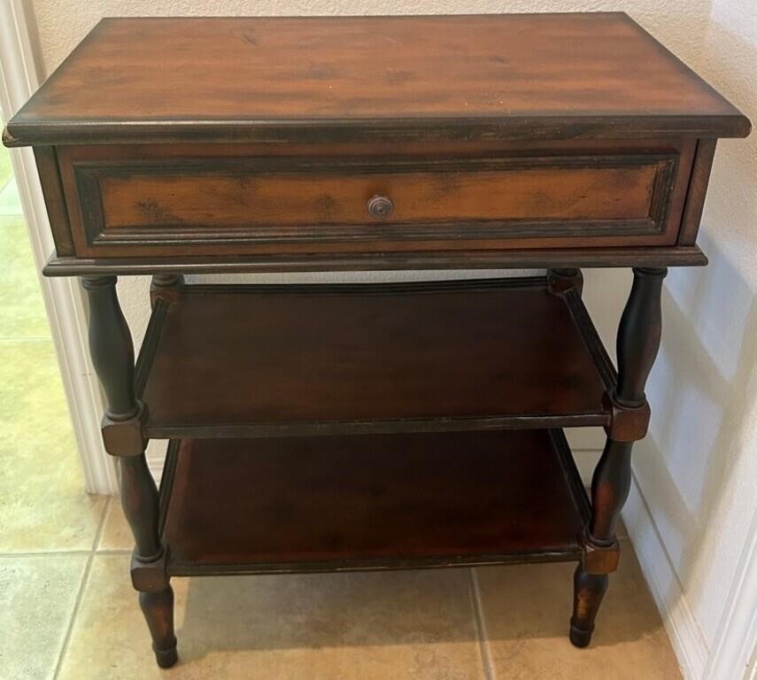 L - WOODEN END TABLE 31X25 (HR2)