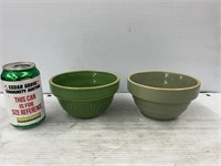Oven and back yelloware bowls