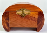 Small Wood Vintage Trinket/Jewelry Box