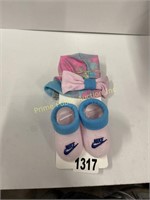 Nike 0-6m Baby Girl Socks and Hat