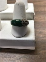 925 stamped ring w/green stone ~sz9