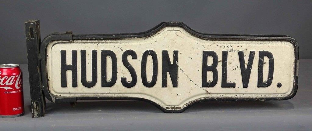 Trade Sign "HUDSON BLVD"