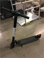 GoTrax Electric Scooter - No Charger As is - Hard