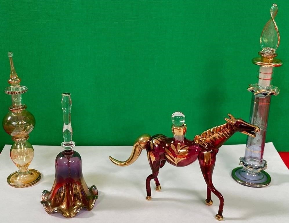 11 - 4 PIECES BLOWN GLASS COLLECTIBLES (F127)