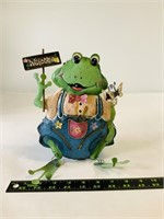 Outdoor metal frog decor