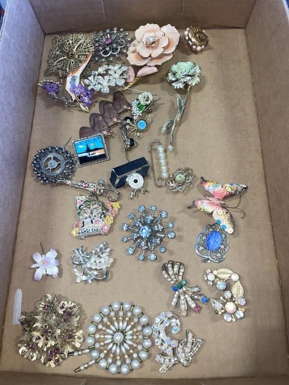 Vintage brooches