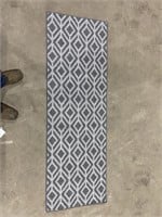 2'x6' Floor Runner Rug