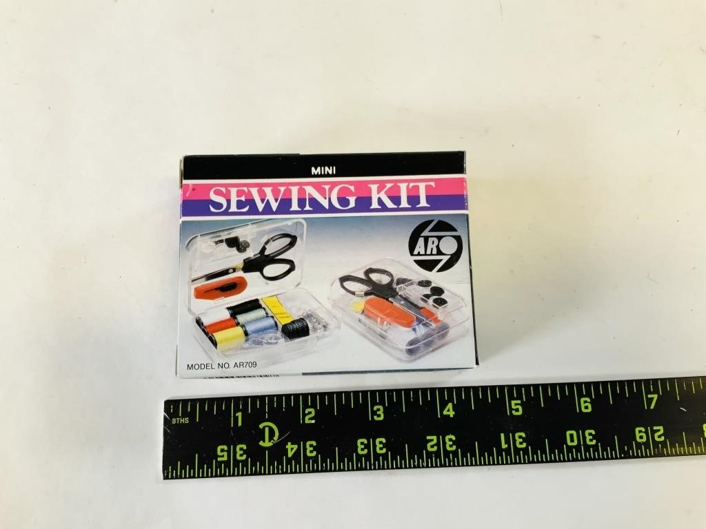 Mini sewing kit