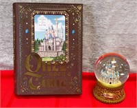 S1 - CASTLE SNOW GLOBE AND ONCE UPON A TIME BOOK