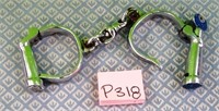 Z - PAIR OF SHACKLES (P318)