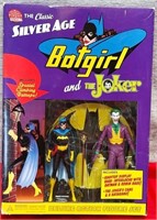 S1 - DC CLASSIC BATGIRL AND JOKER COLLECTIBLE