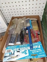 Box Lot of Various Paint Brushes
